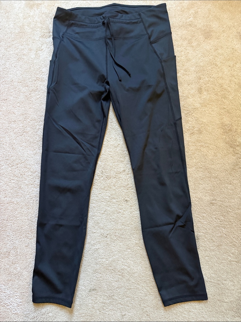 Women’s Fabletics ultra cool Black Active Jogger Pants - Comfortable Stretch